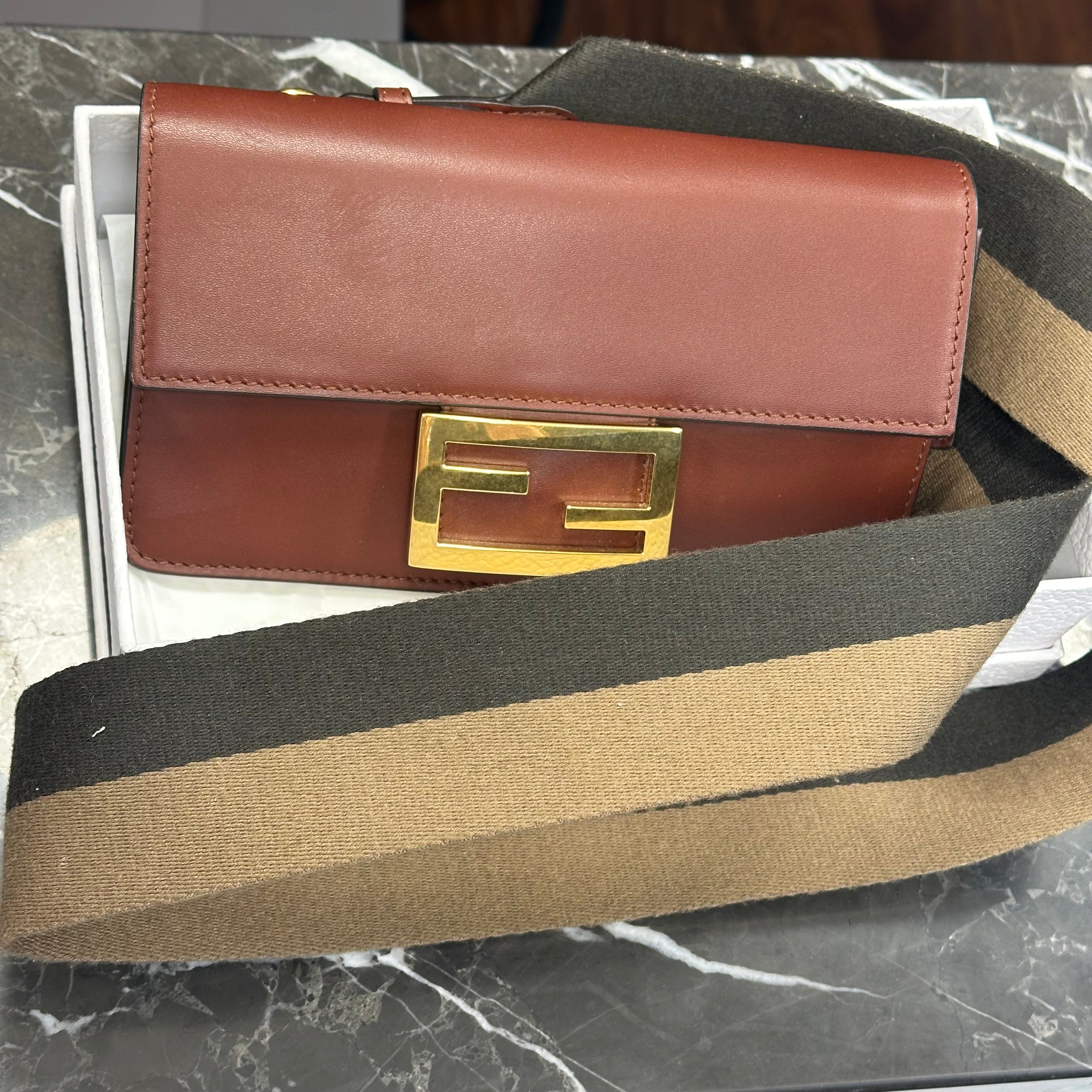 Fendi - Borsa Baguette Piatta