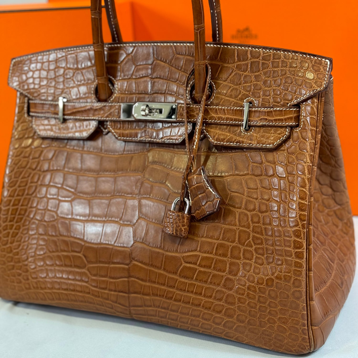 Hermès - Sac Birkin 35 alligator barenia fauve