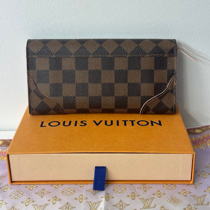 Louis Vuitton - Emilie 钱包