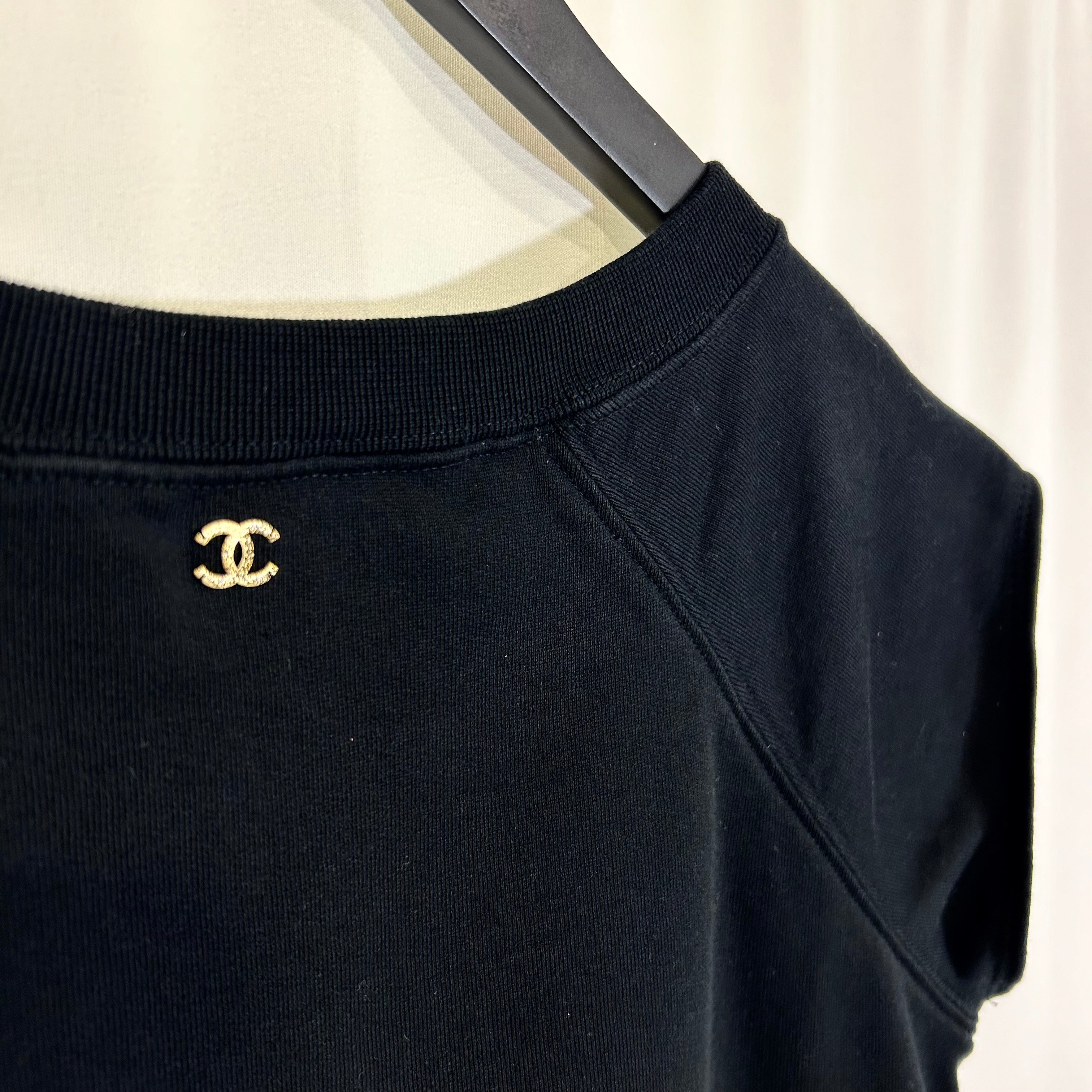 Chanel - Sweat Sans Manches