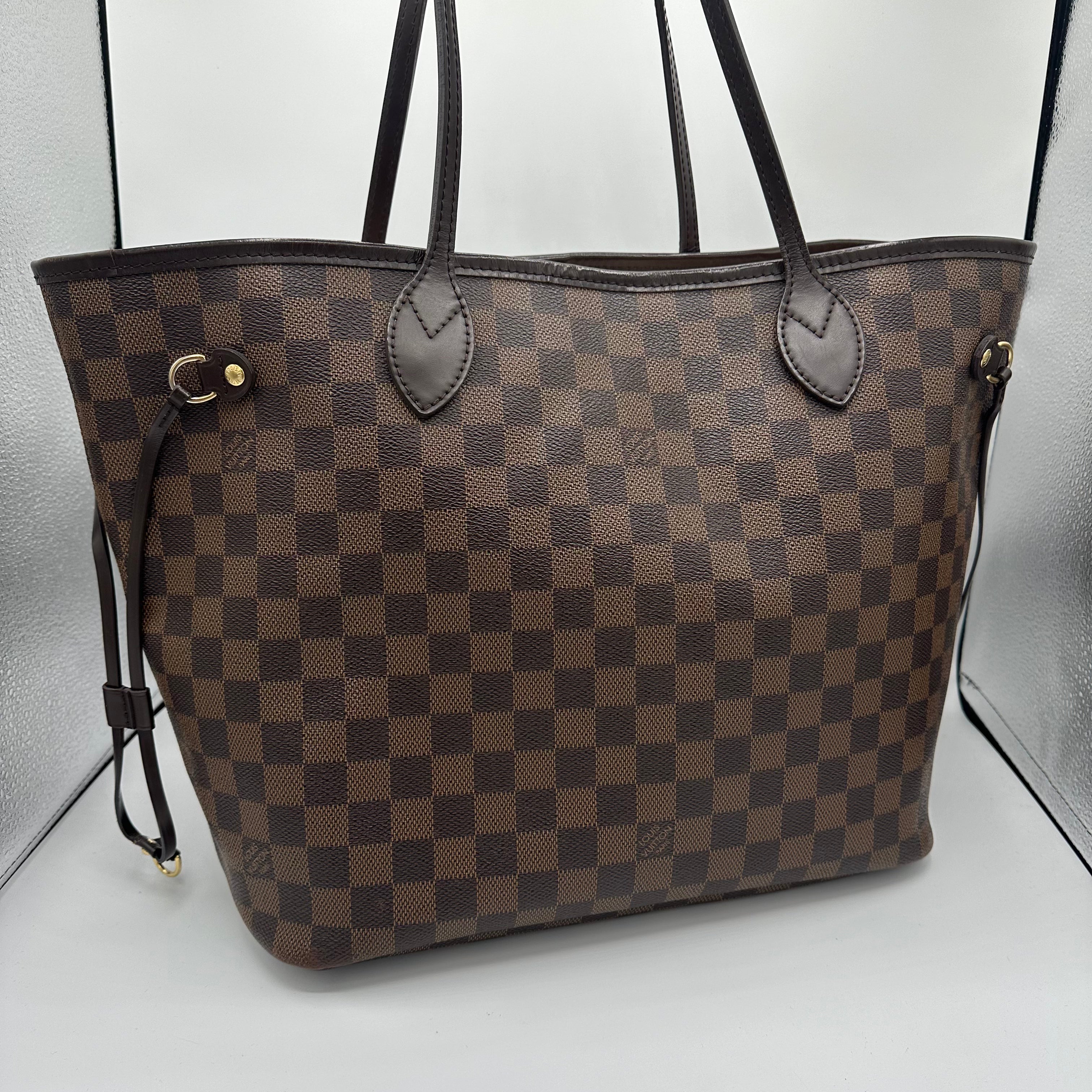 Louis Vuitton - Neverfull MM