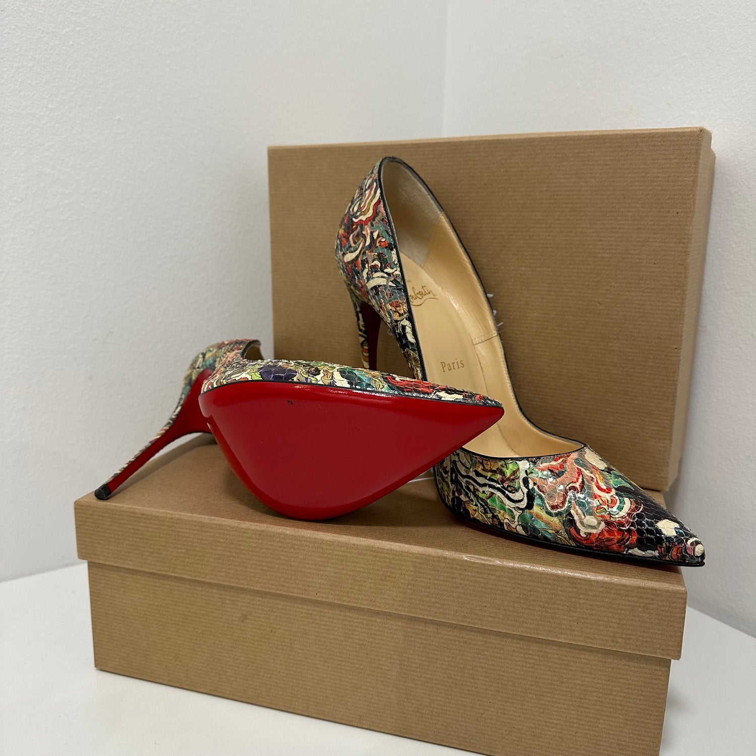 Louboutin: Allora, Kate