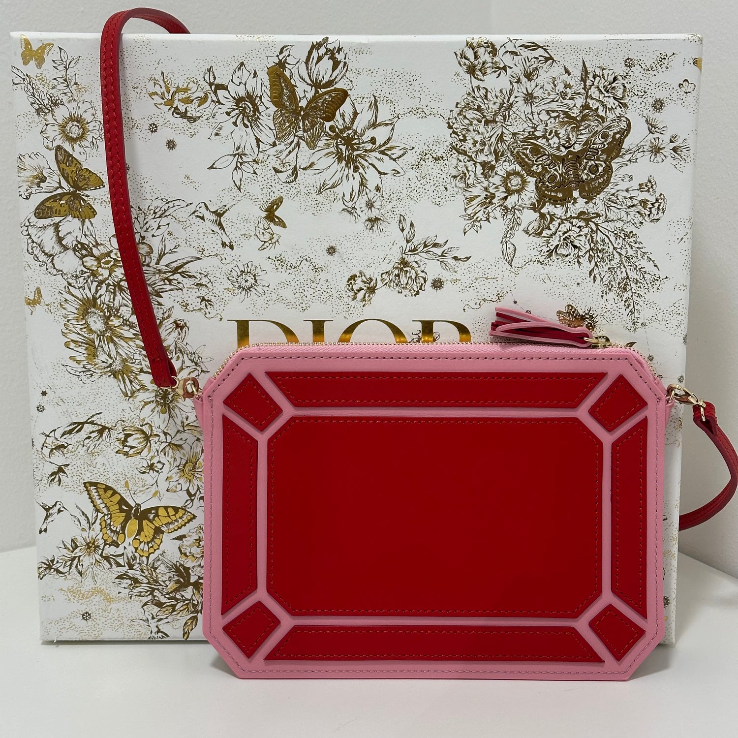 Dior – Clutch