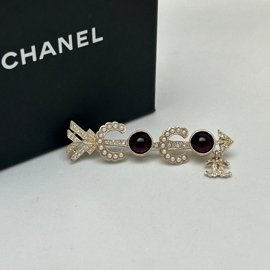 Chanel - Brooch