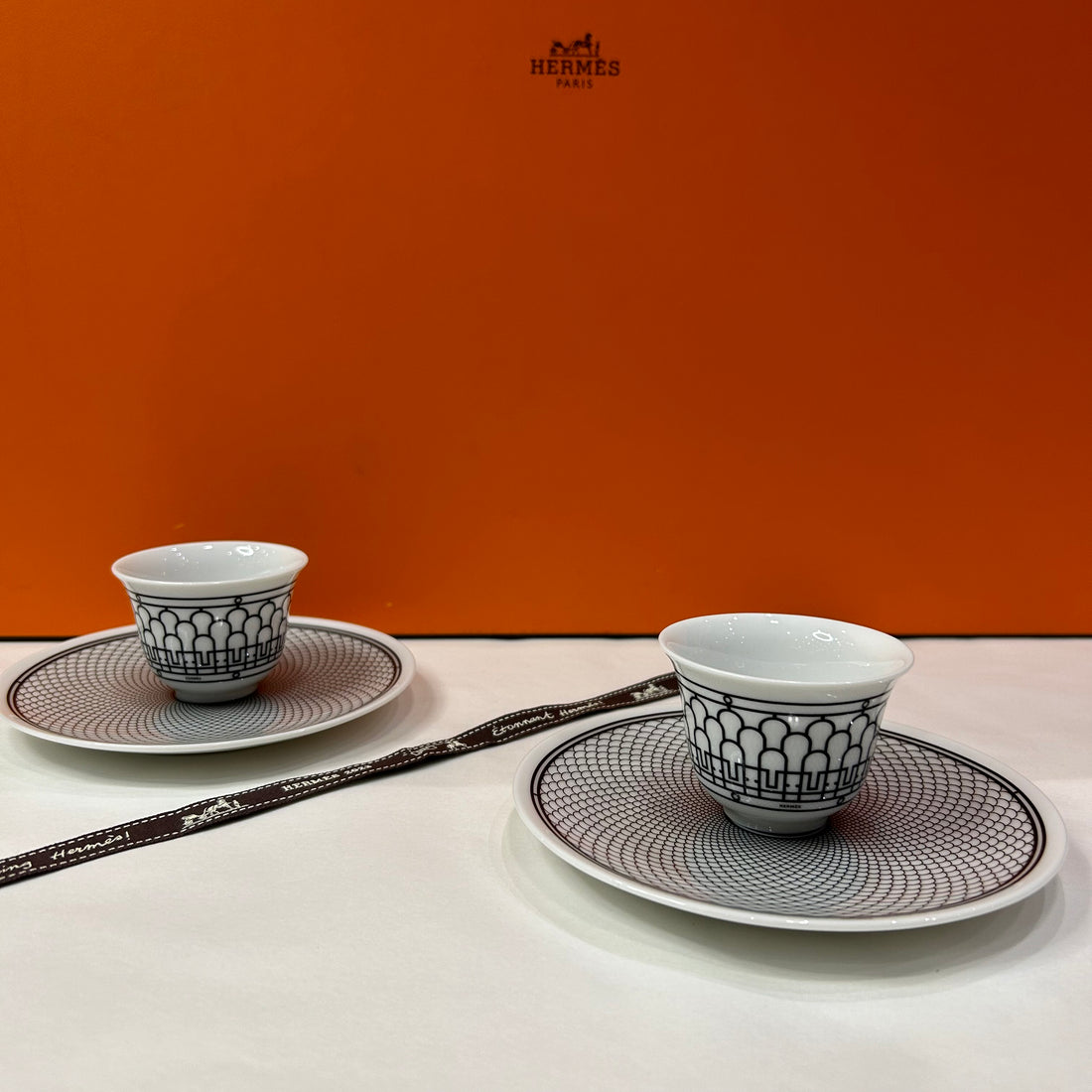 Hermès - Tasses et sous tasses H Déco