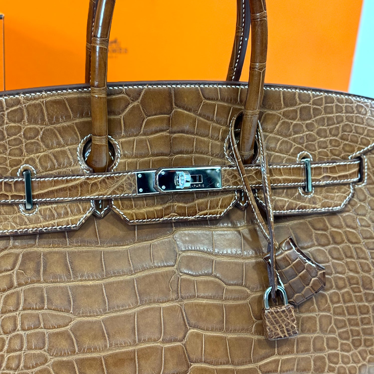 Hermès - Sac Birkin 35 alligator barenia fauve