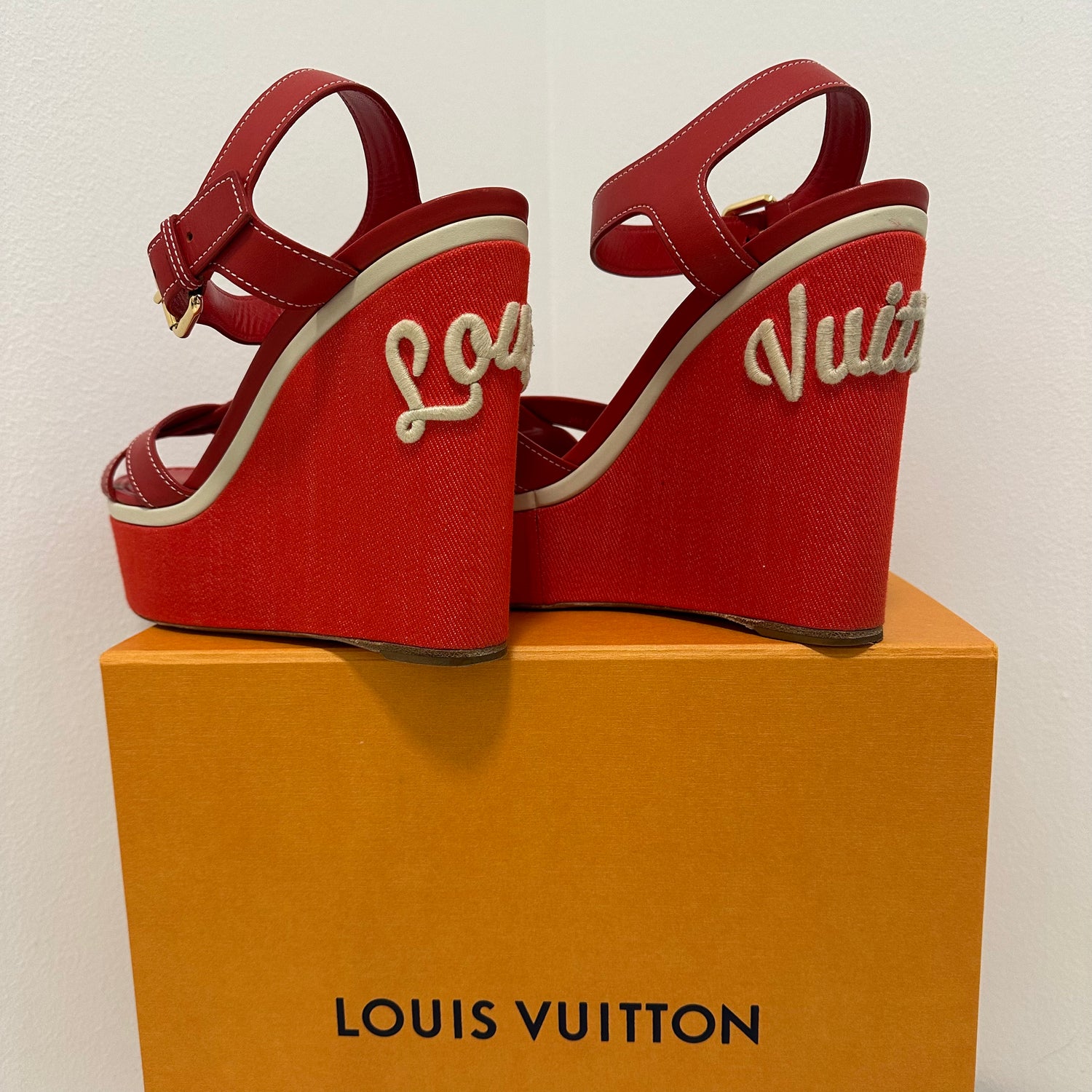 Louis Vuitton - Sandali con zeppa