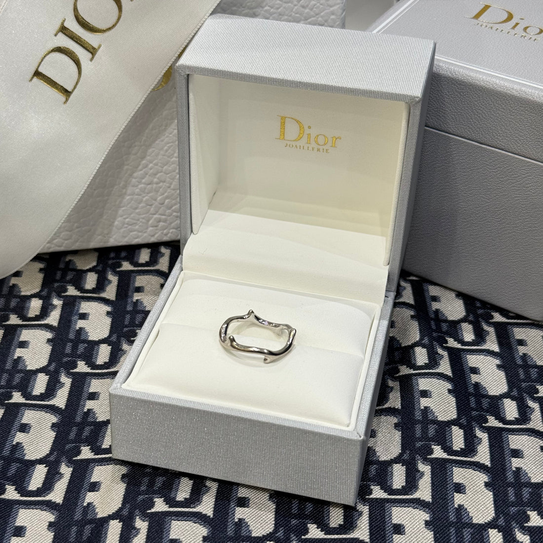 Dior – Ring aus Palisander
