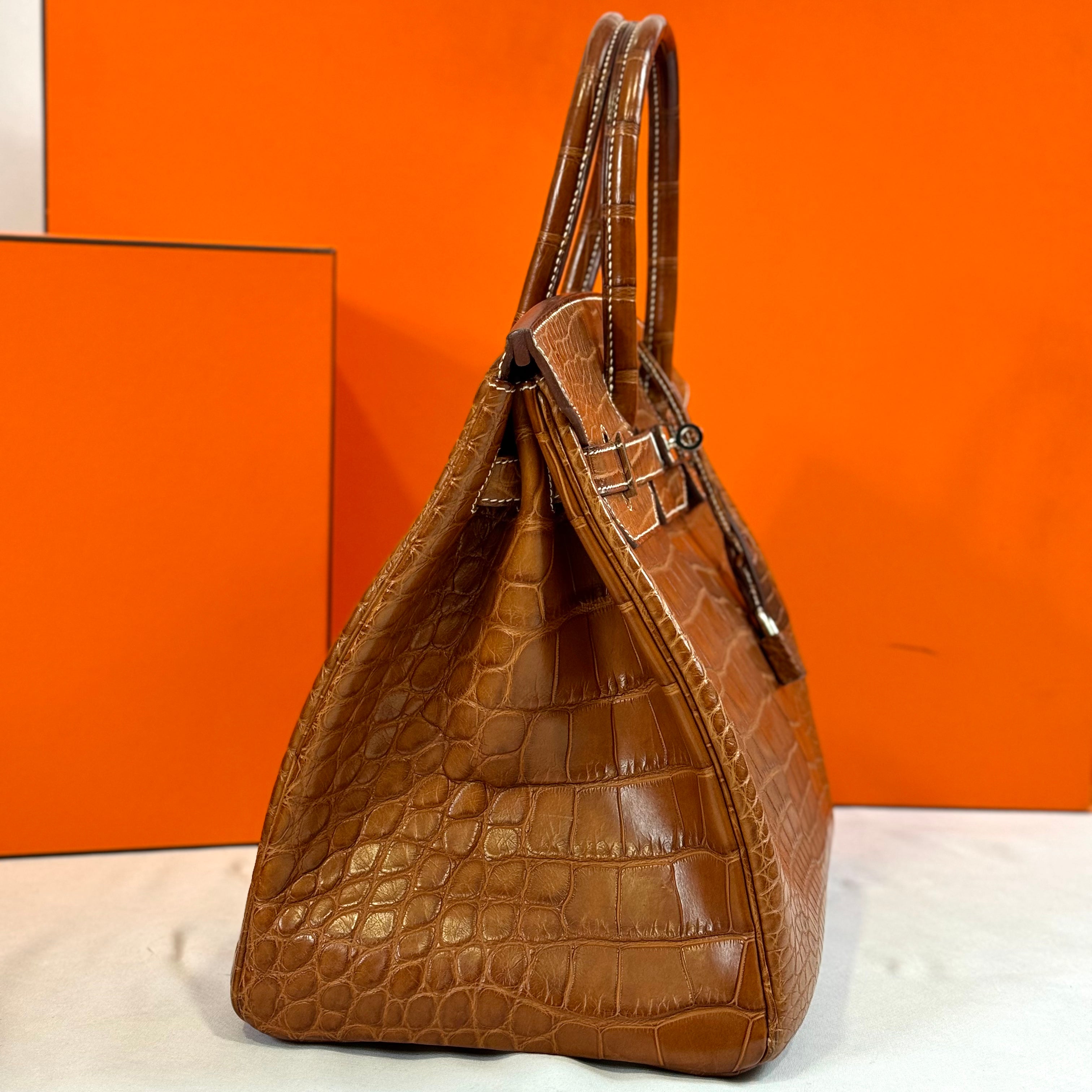 Hermès - Sac Birkin 35 alligator barenia fauve