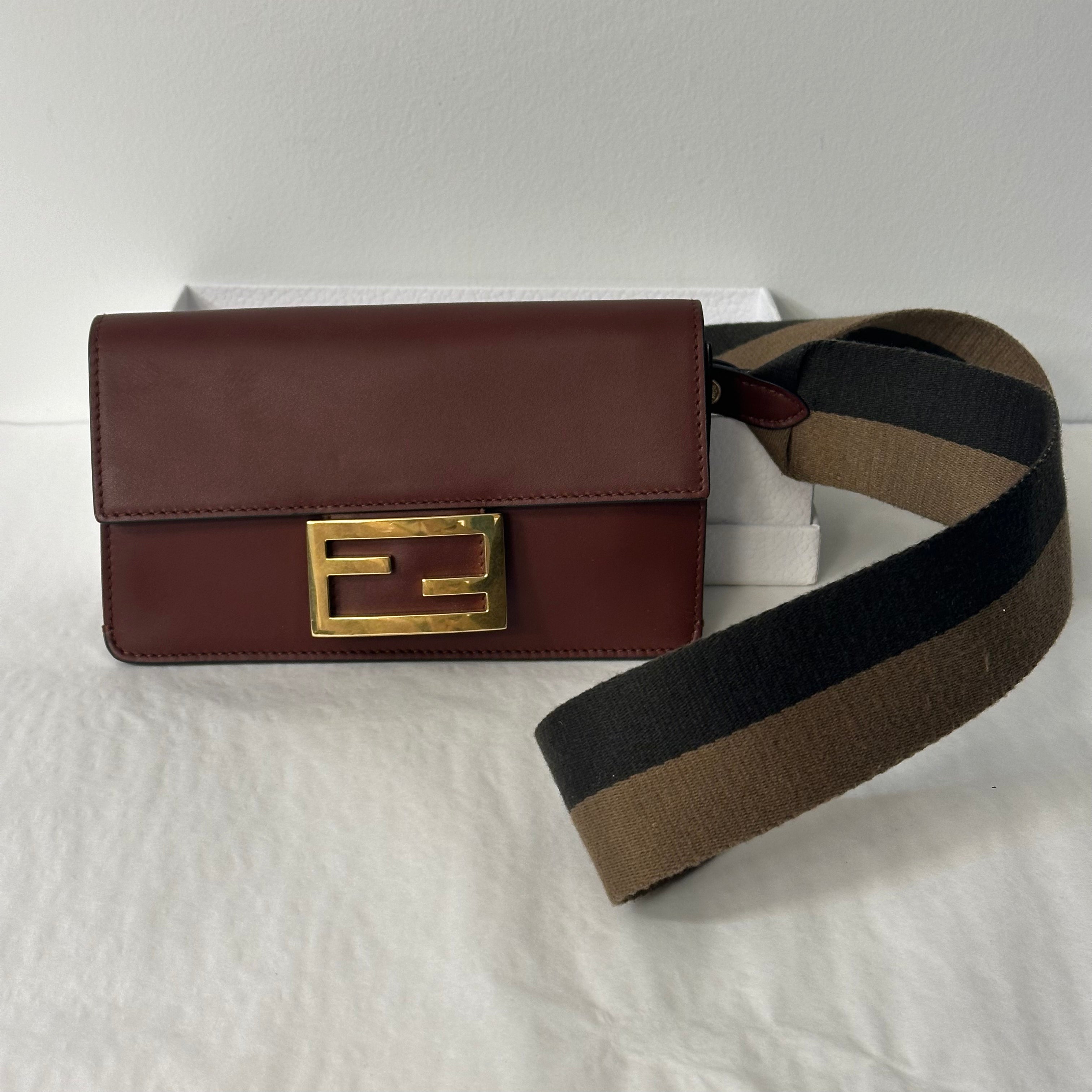 Fendi - Sac Flat Baguette