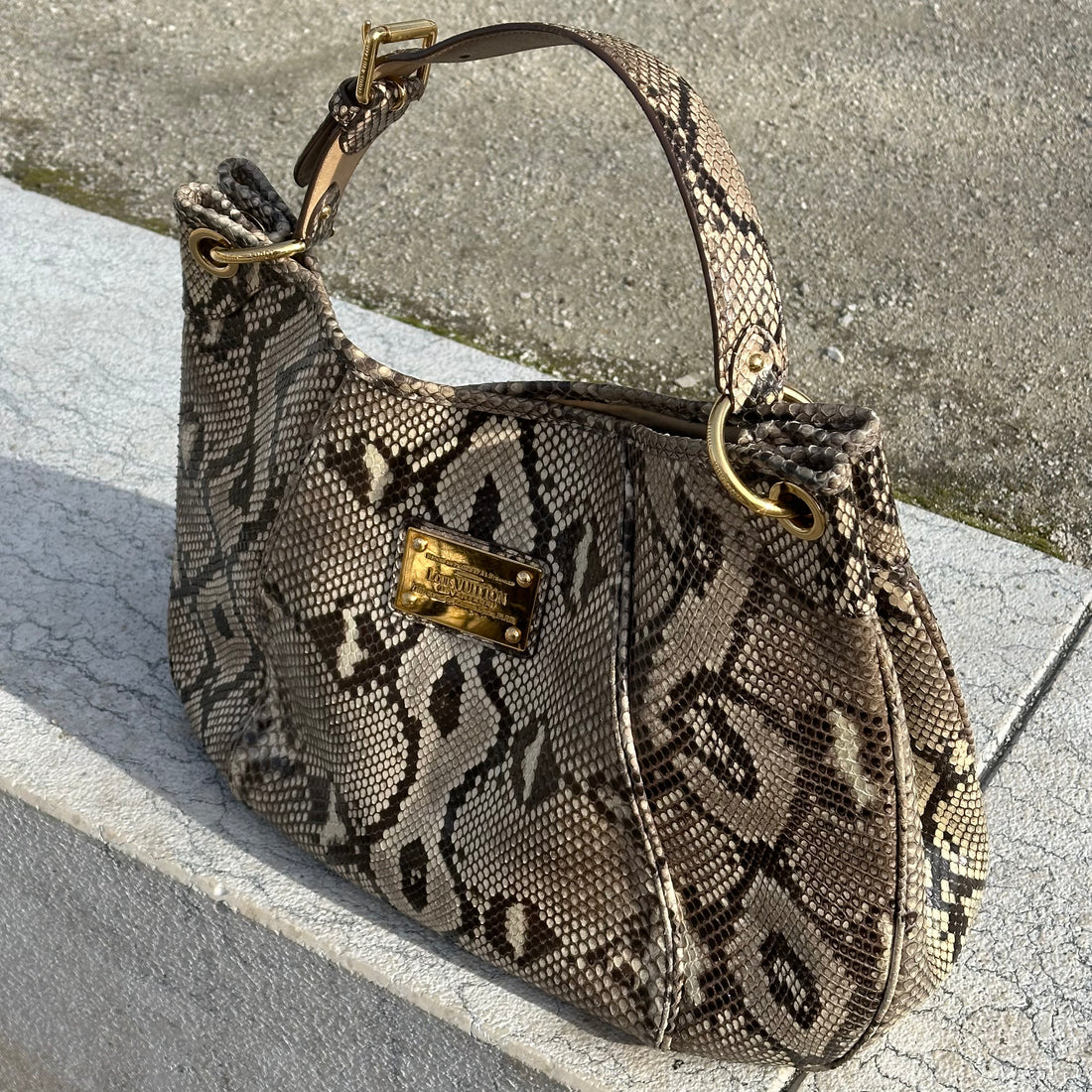 Louis Vuitton - Sac Galliera