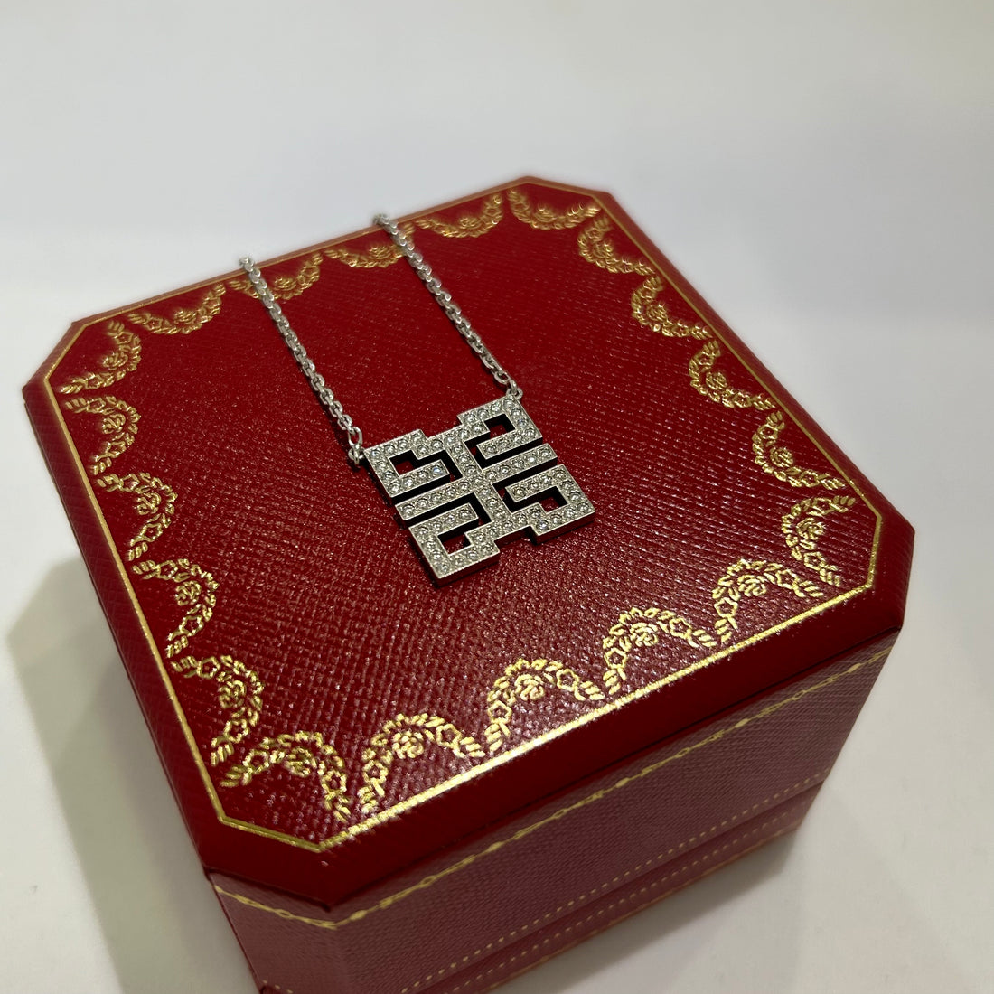 Cartier – Baiser Du Dragon Halskette