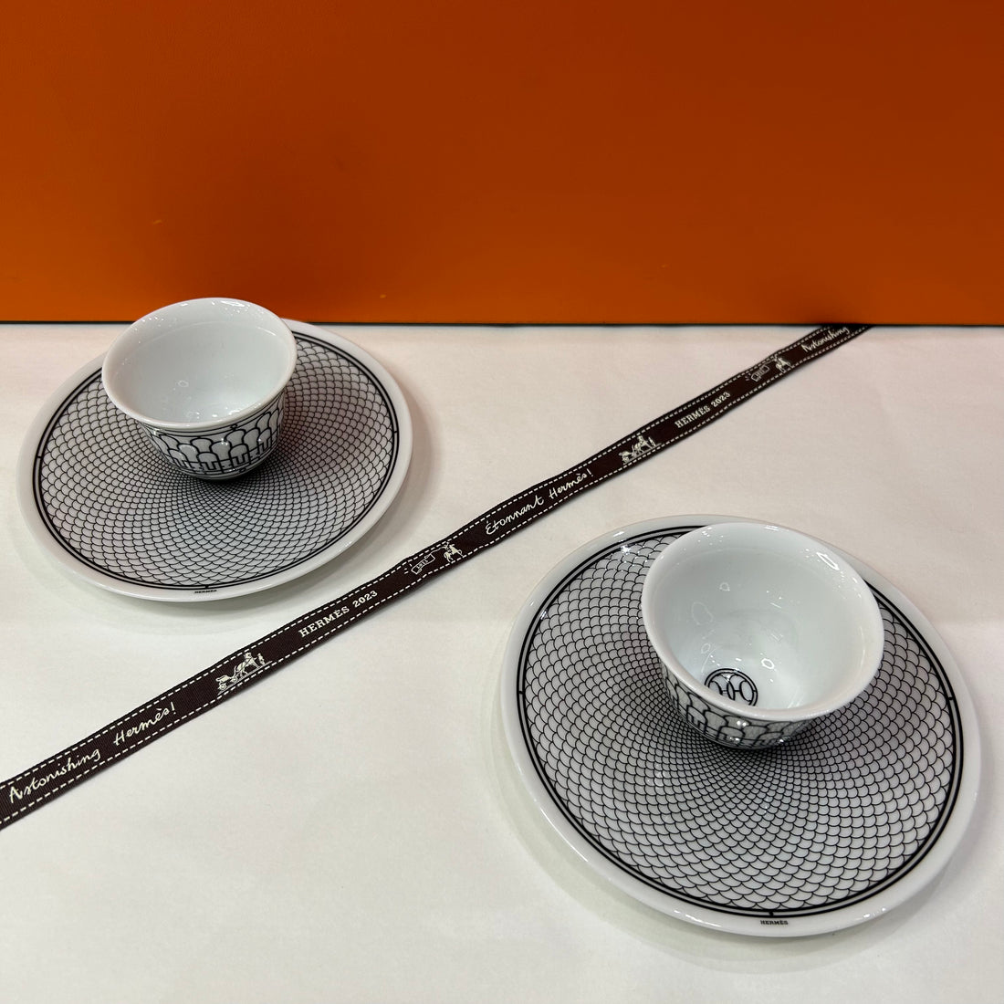 Hermès - Tasses et sous tasses H Déco