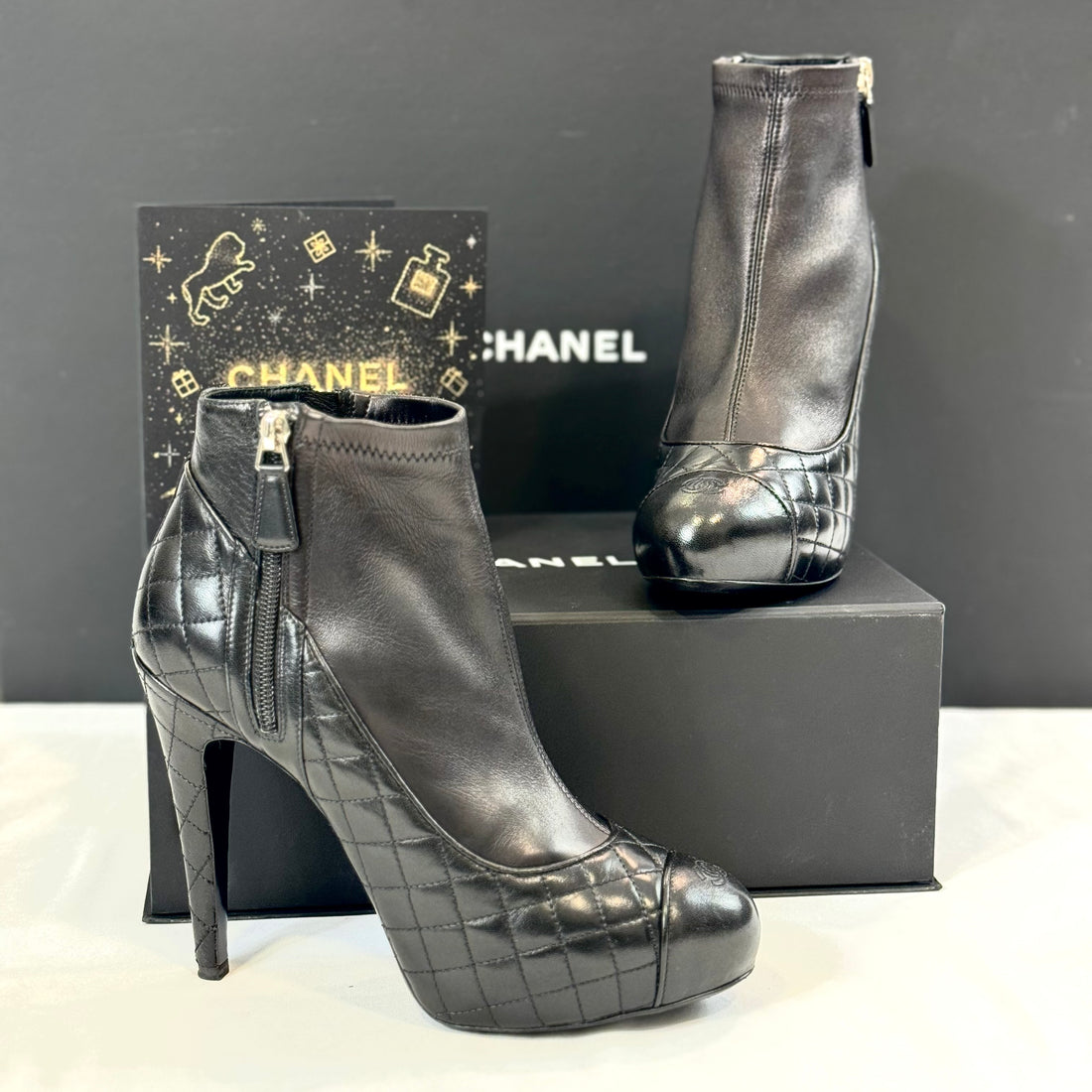 Chanel – Stiefeletten T.40.5