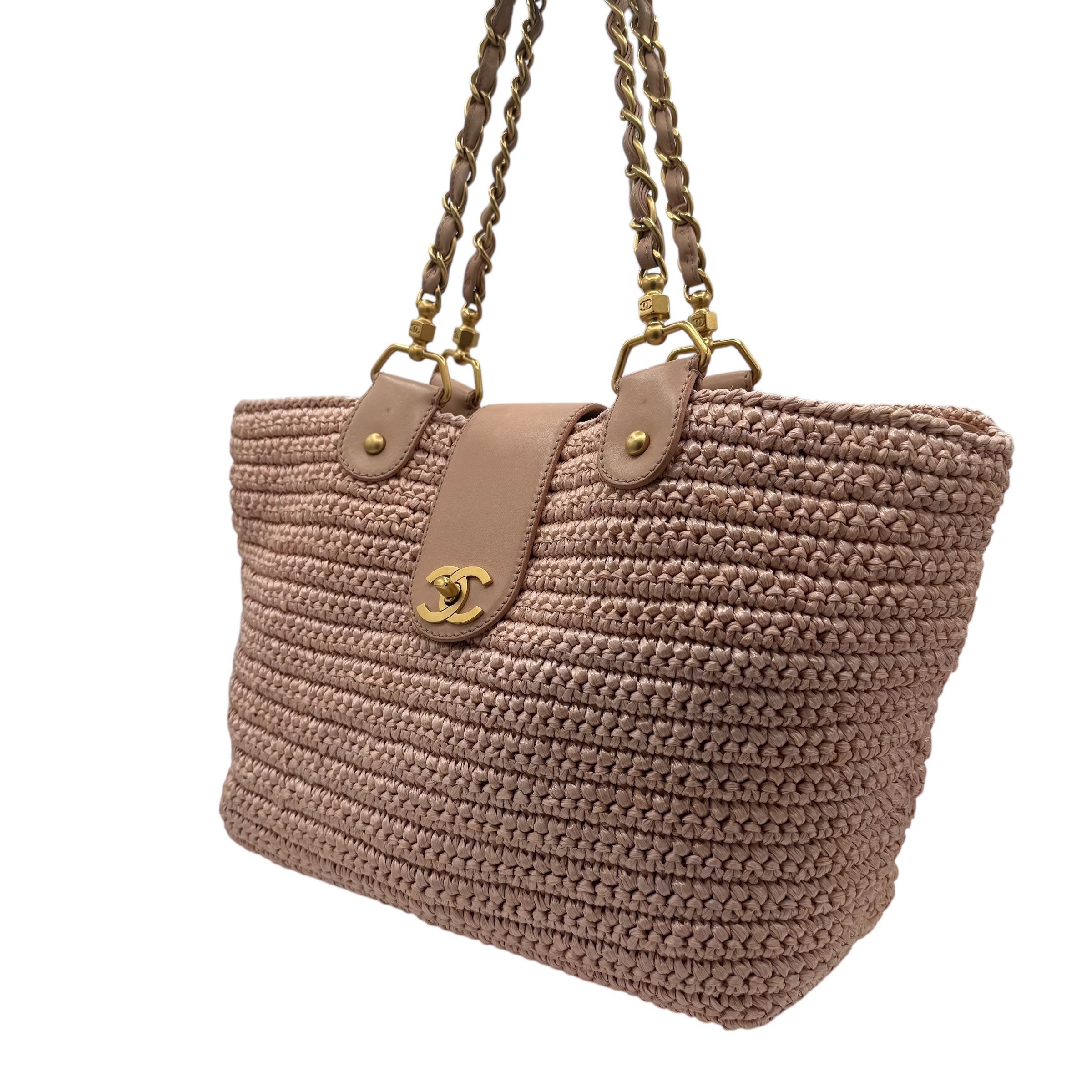 Chanel - Panier rose osier