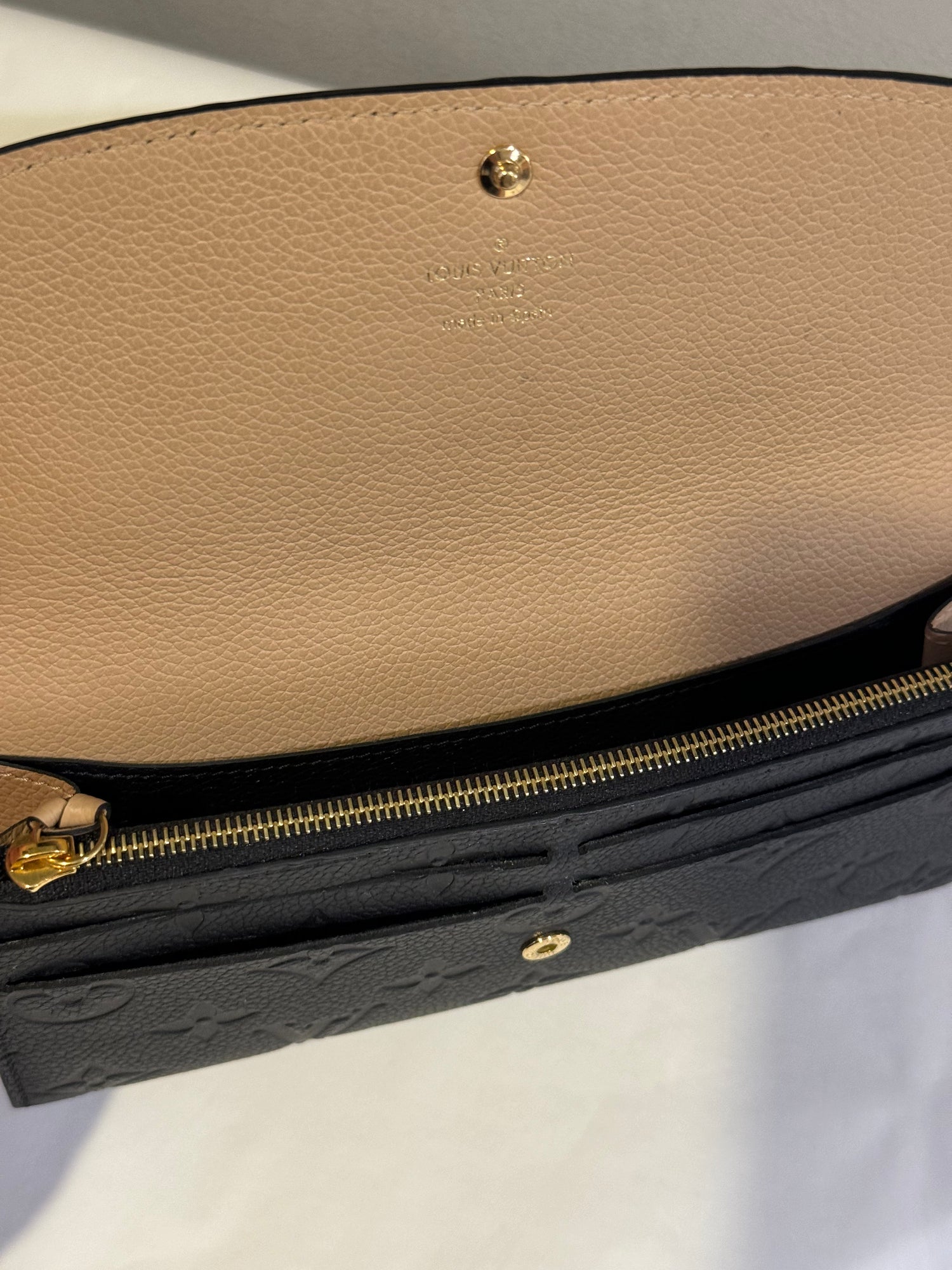 Louis Vuitton - Portefeuille Emilie cuir empreinte