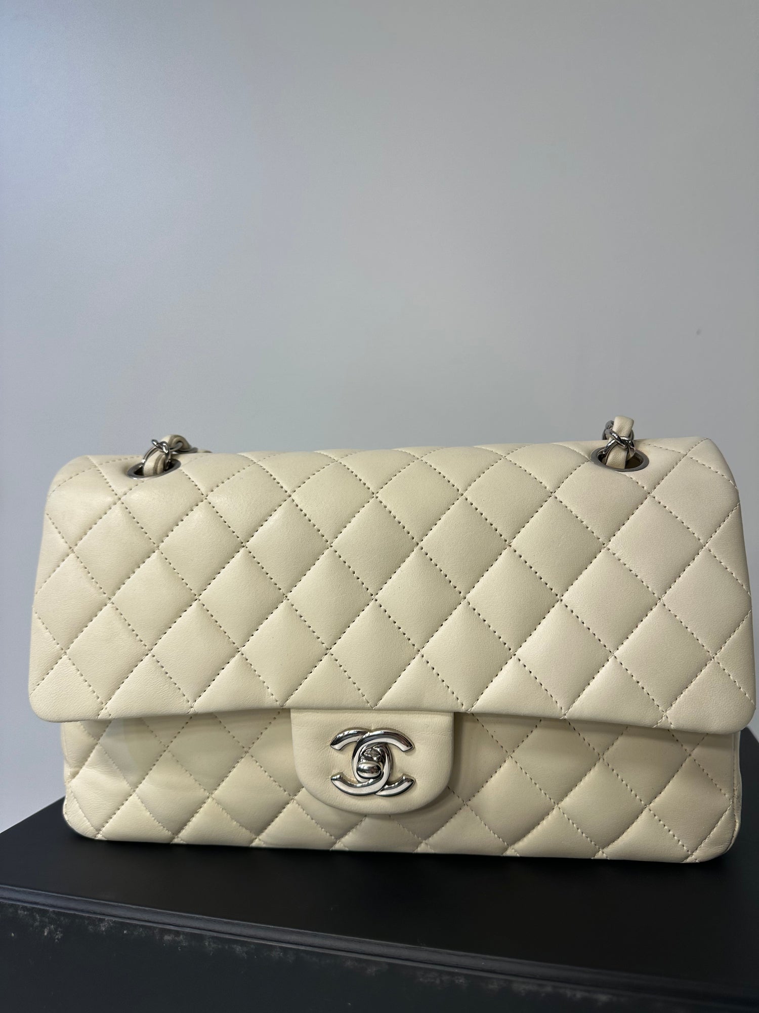 Chanel sac a main hotsell