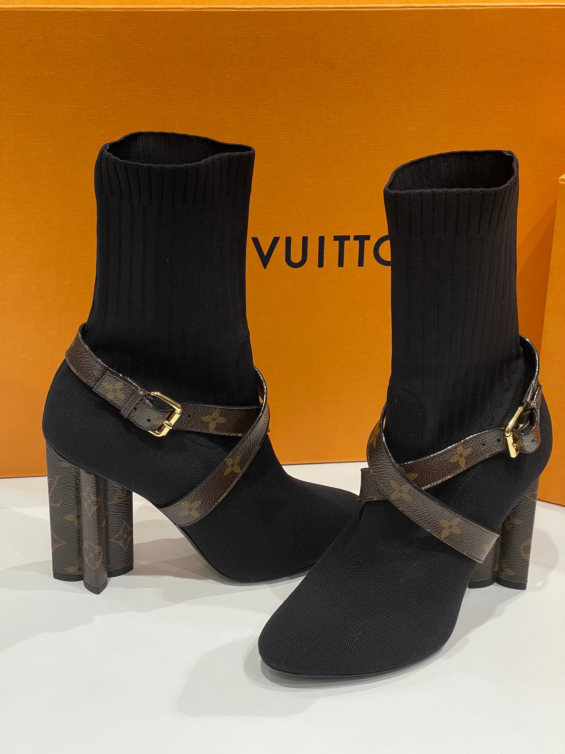 Louis vuitton sock on sale boot