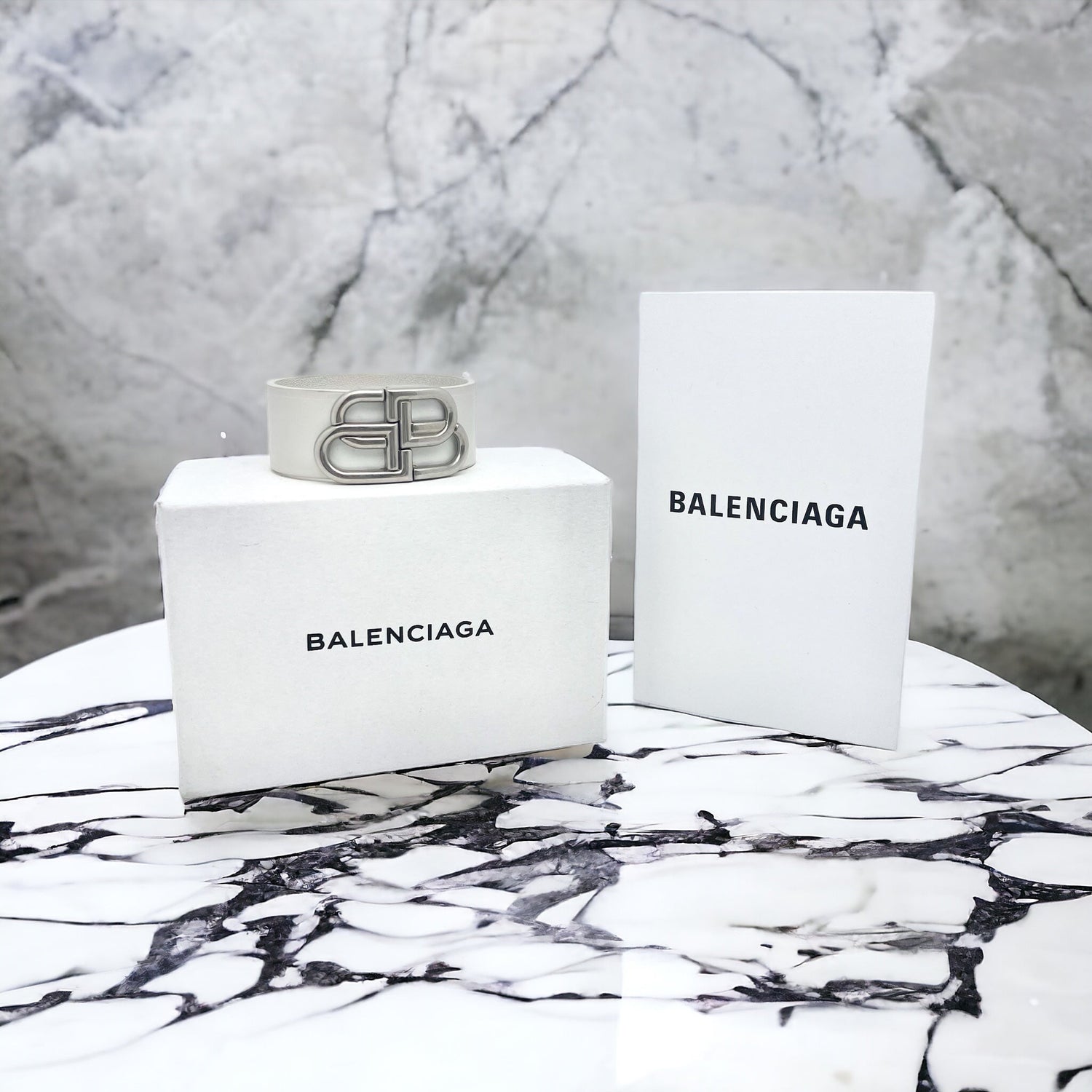 Balenciaga Bracelet en cuir S - Les Folies d&