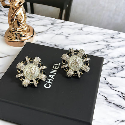 Chanel - Boucles d’oreilles - Les Folies d&