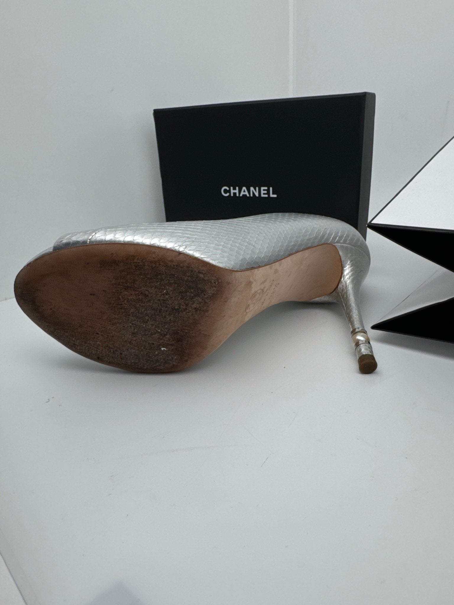 Chanel Escarpin Gris 36,5 Escarpin, talon, compensée et à ...