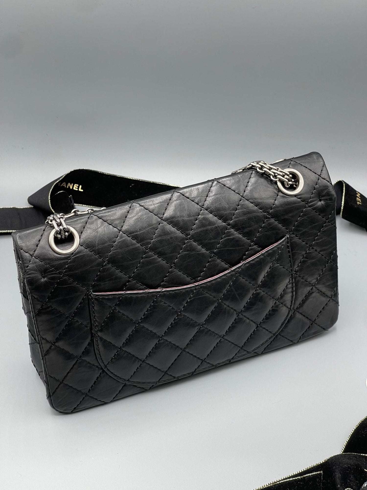 Chanel - Sac 2.55 noir - Les Folies d&