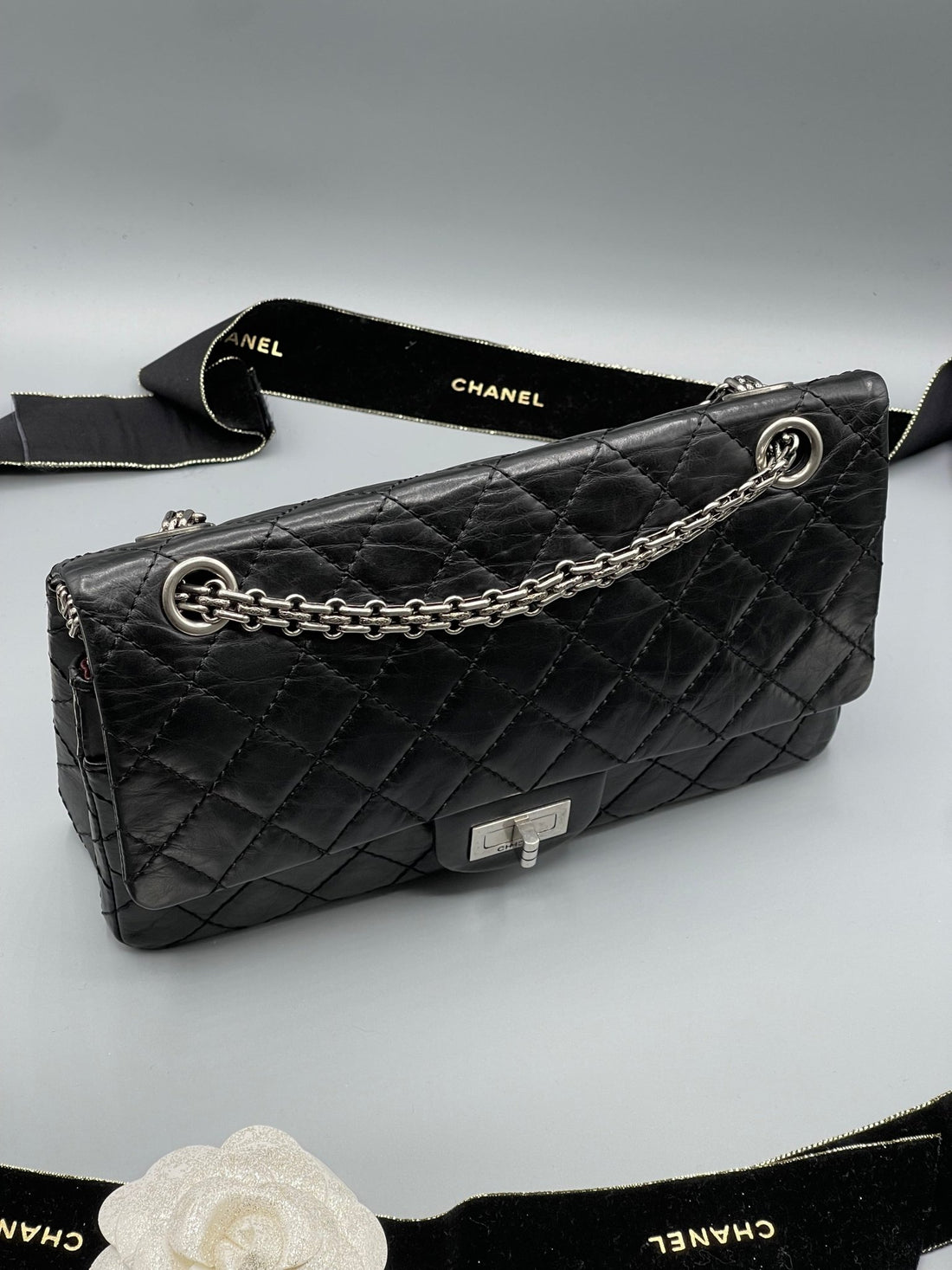 Chanel - Sac 2.55 noir - Les Folies d&