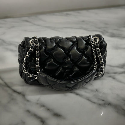 Chanel - Sac à rabat Bubble black - Les Folies d&