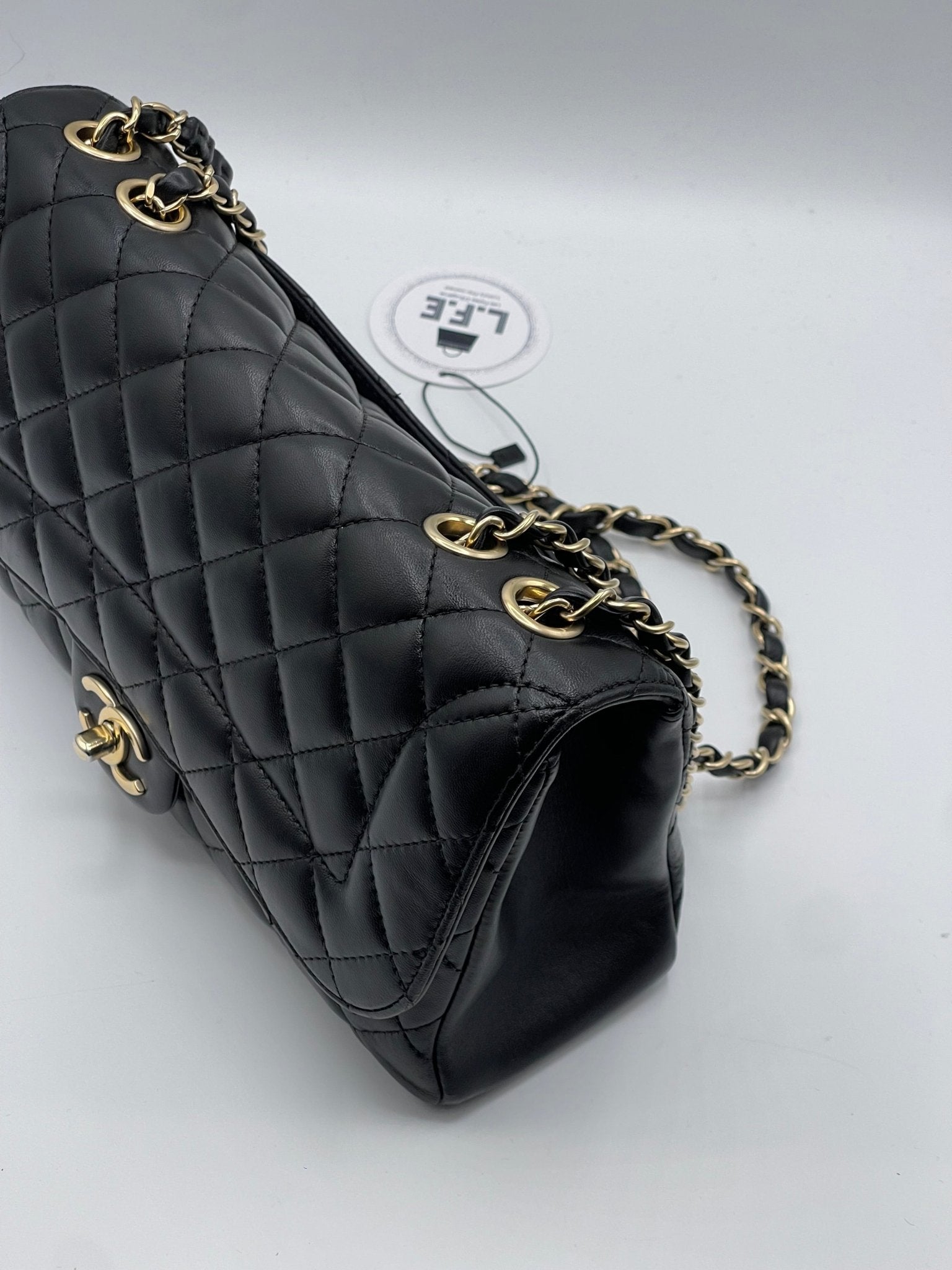 Chanel - sac à Rabat cuir noir - Les Folies d&