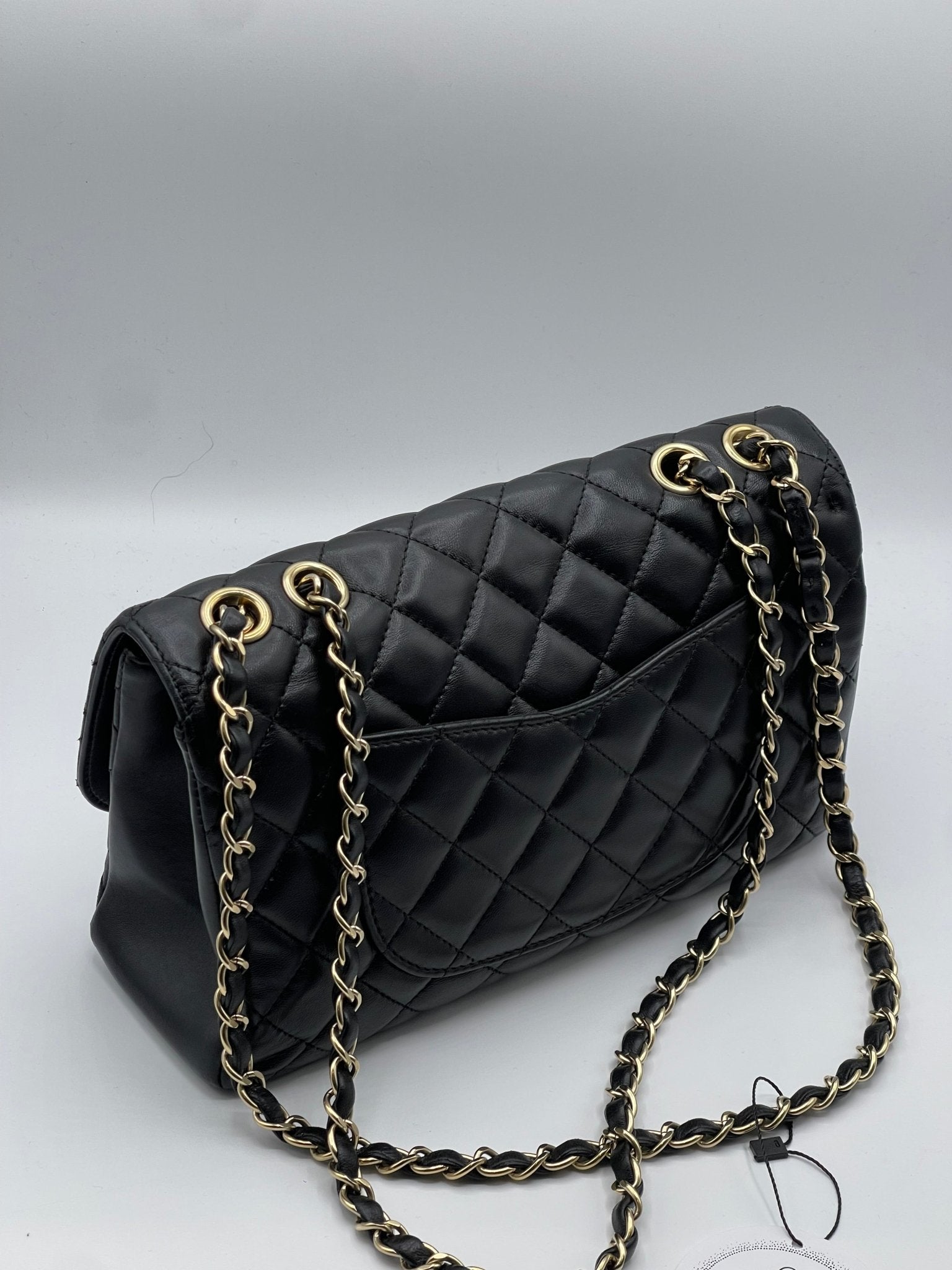 Chanel - sac à Rabat cuir noir - Les Folies d&