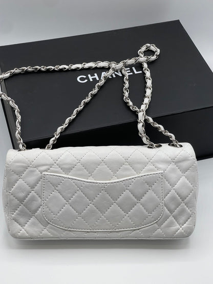 Chanel - Sac baguette blanc - Les Folies d&