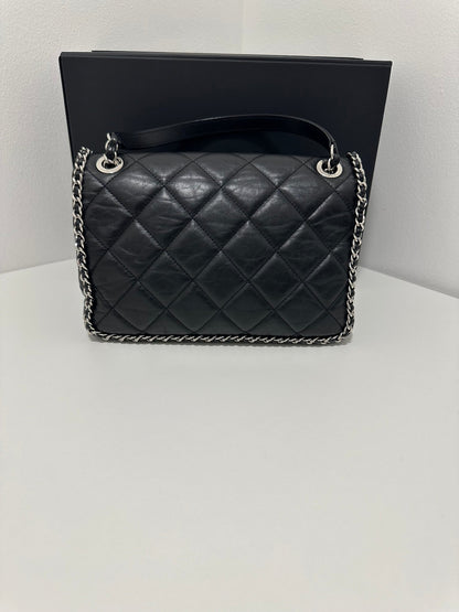 Chanel - Sac Chain Around noir - Les Folies d&