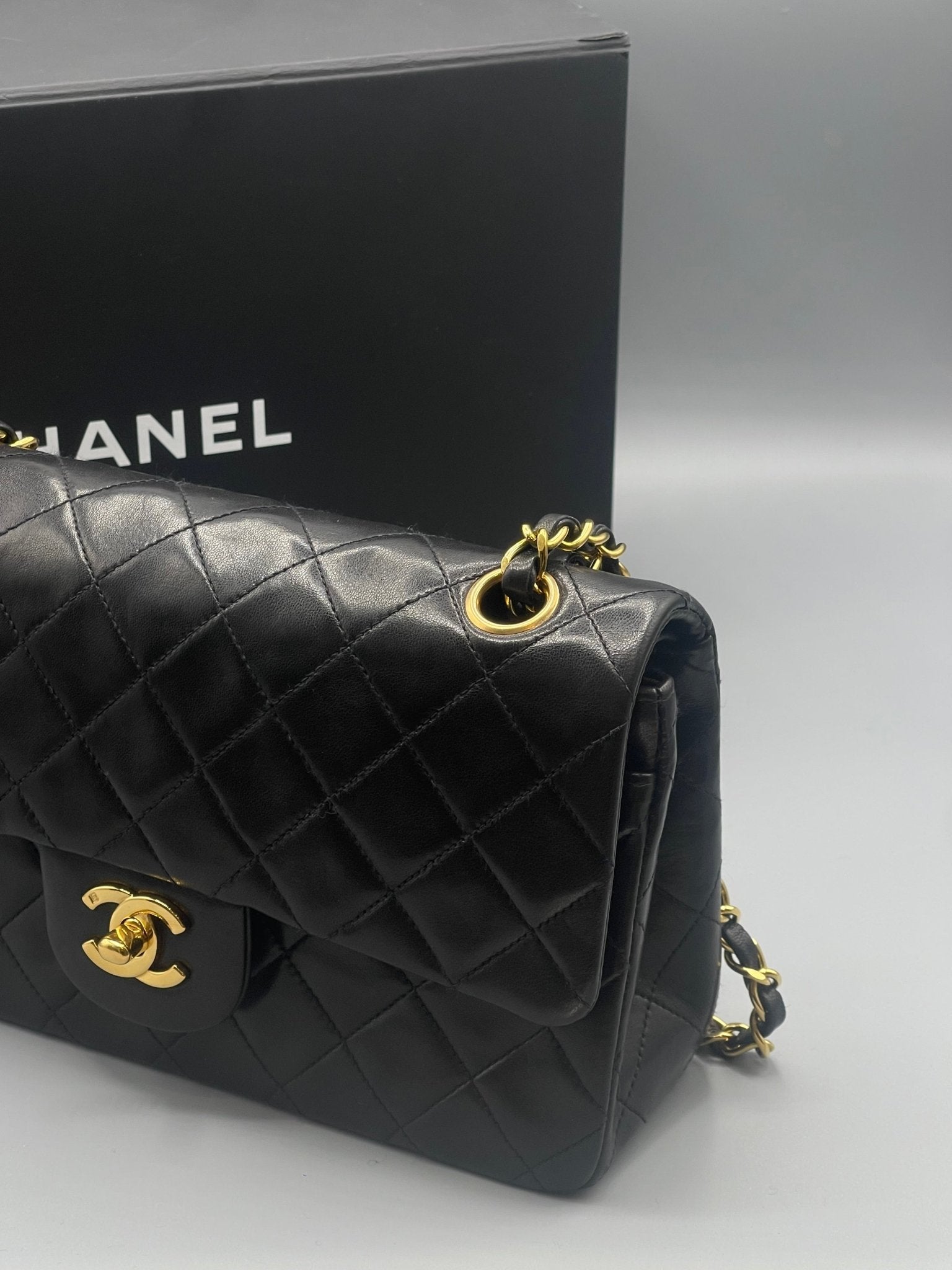 Chanel - Sac Classique 11.12 Timeless 23 - Les Folies d&