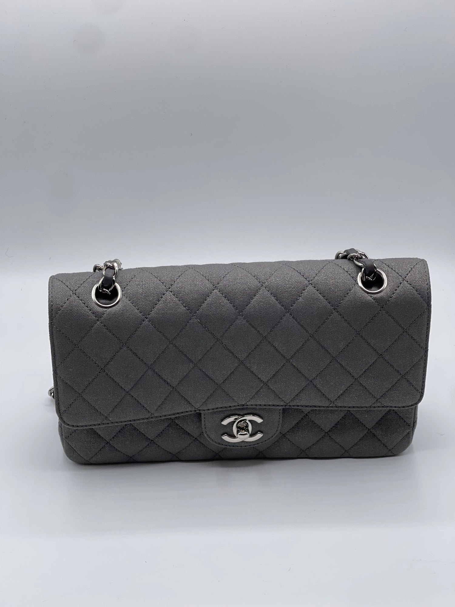 Chanel - Sac classique timeless 25 gris irisé - Les Folies d&