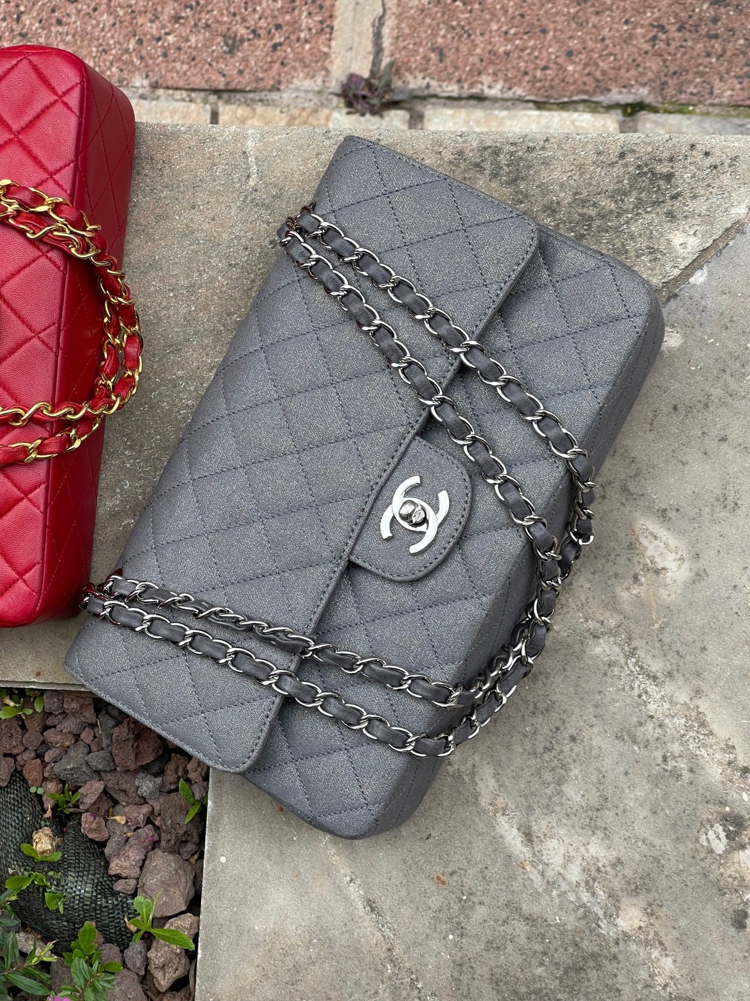 Chanel - Sac classique timeless 25 gris irisé - Les Folies d&