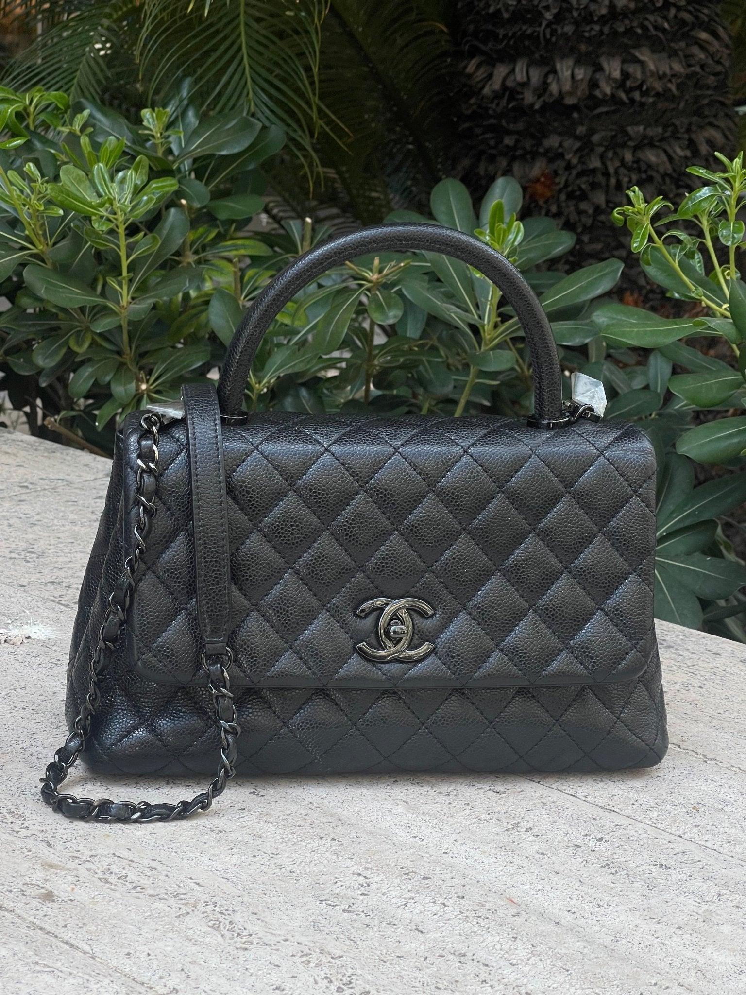 Chanel - Sac coco handle cuir caviar noir all black - Les Folies d&