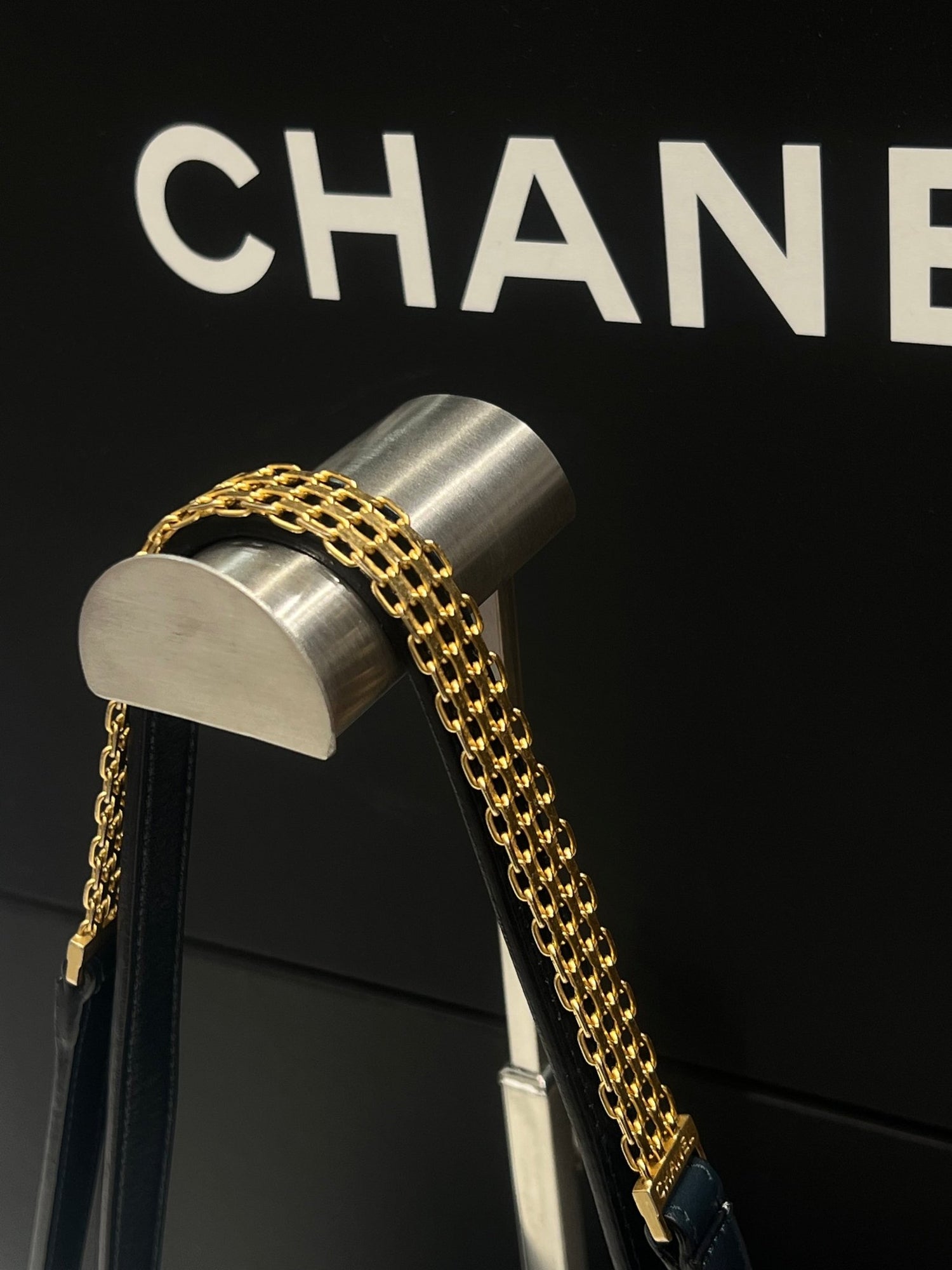 Chanel - sac édition limitée cuir bleu pétrole - Les Folies d&