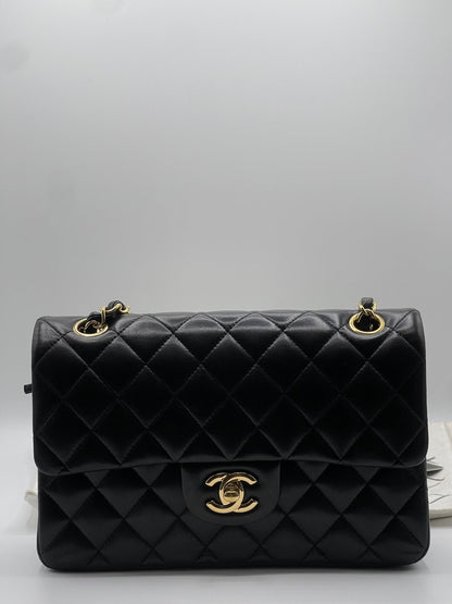 Chanel - sac petit classique cuir noir - Les Folies d&