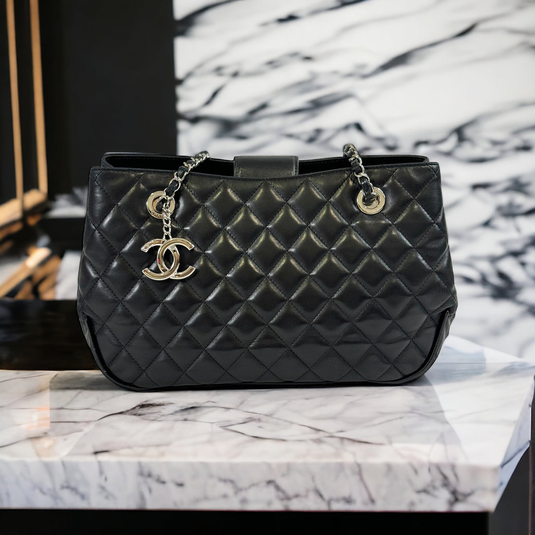 Chanel - Sac Shopping - Les Folies d&