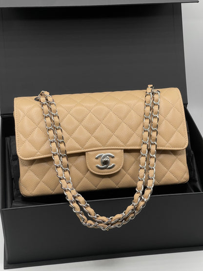 Chanel - Sac Timeless 25 beige caviar - Les Folies d&