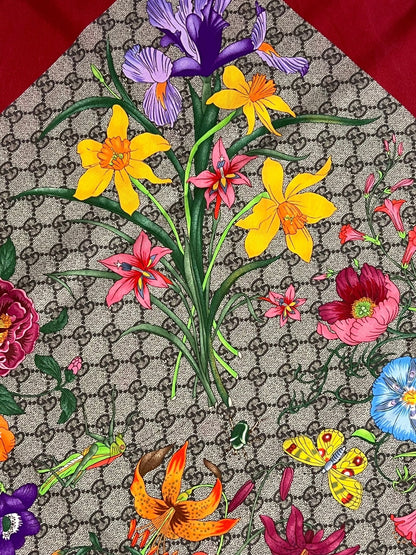 Gucci - Foulard en soie à fleurs - Les Folies d&