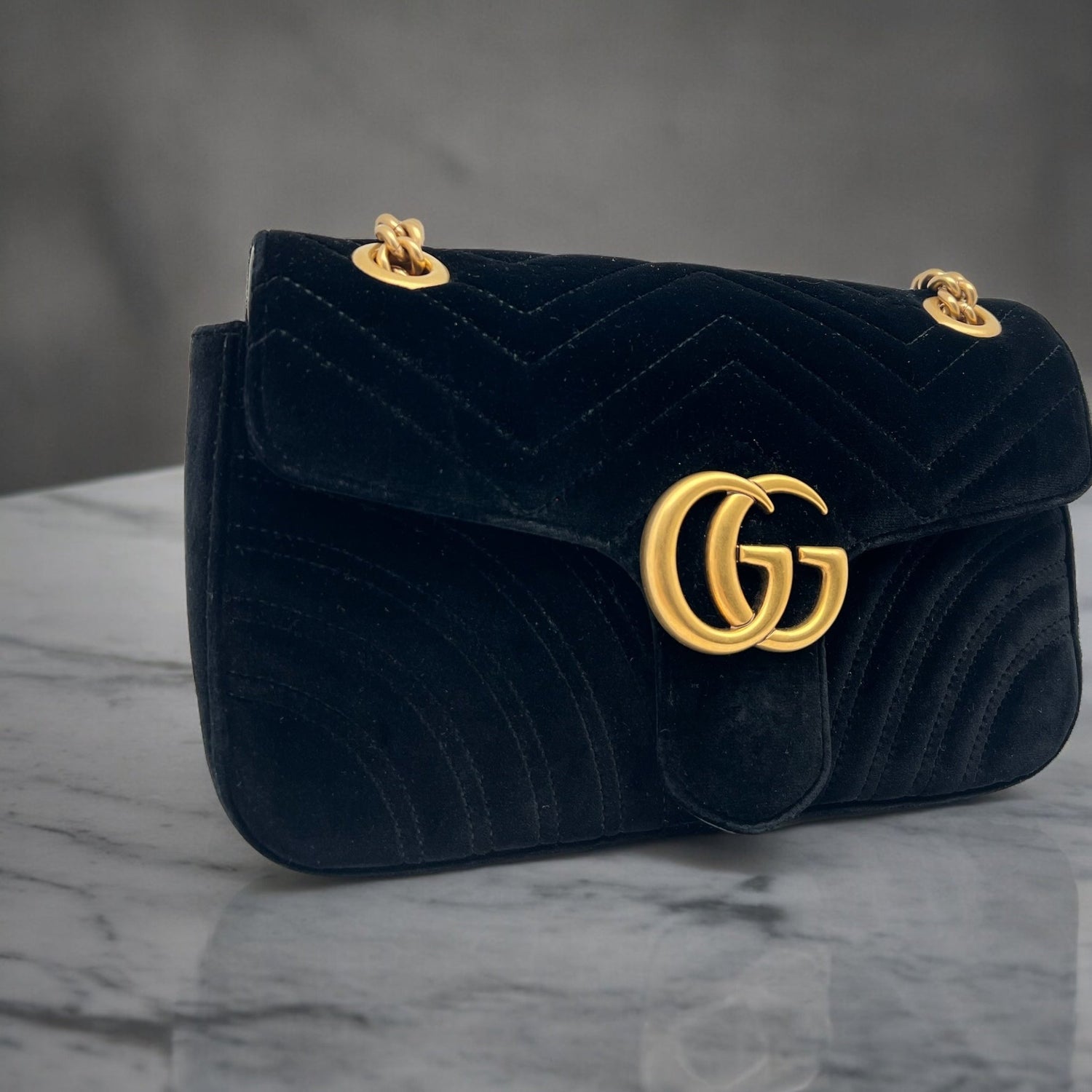 Gucci Marmont flap velour Noir Sac - Les Folies d&