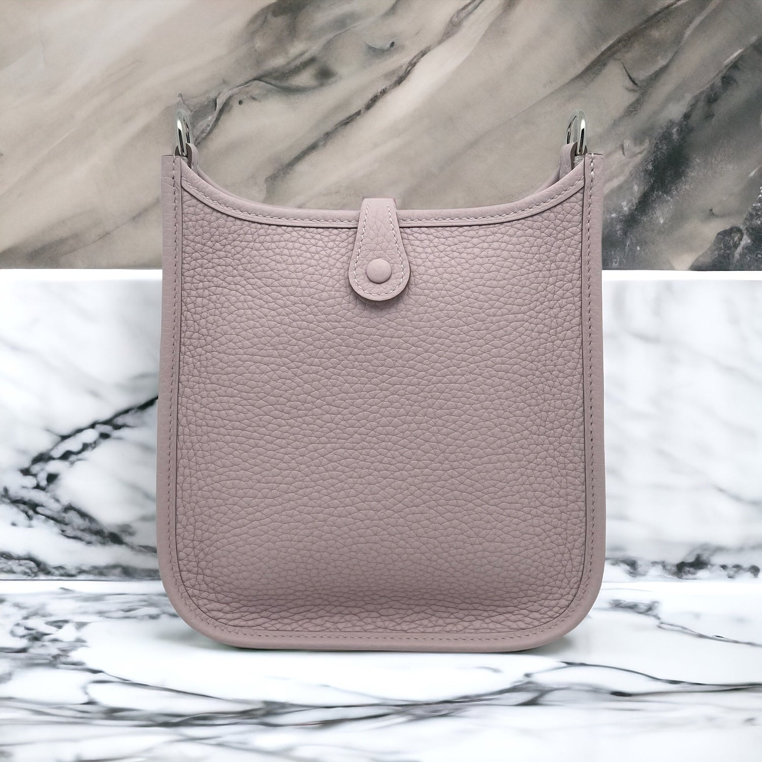 Hermès - Sac Evelyne 16 Amazone Mauve pâle - Les Folies d&