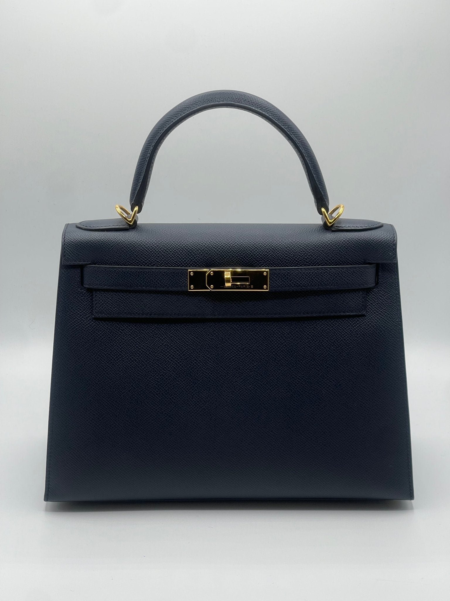 Hermès - Sac Kelly 28 sellier bleu indigo - Les Folies d&