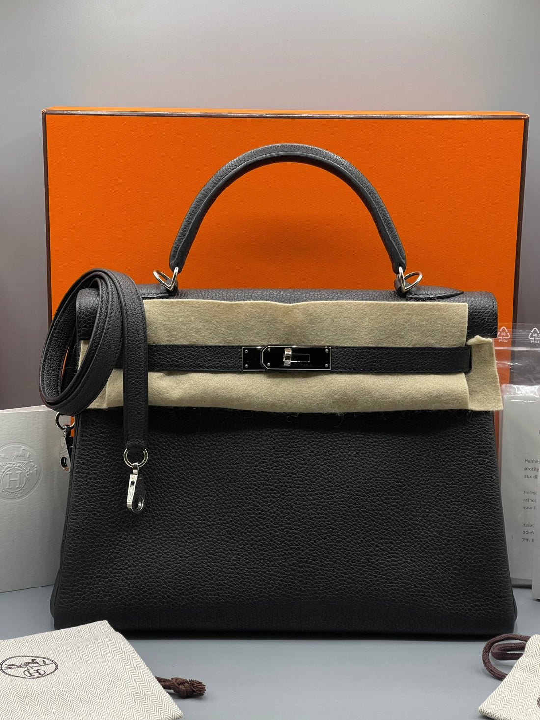 Hermès - Sac Kelly 32 noir Togo - Les Folies d&