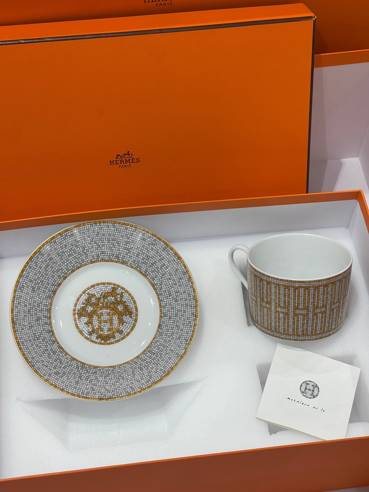 Hermès - Tasse thé et soucoupe Mosaïque au 24 or - Les Folies d&