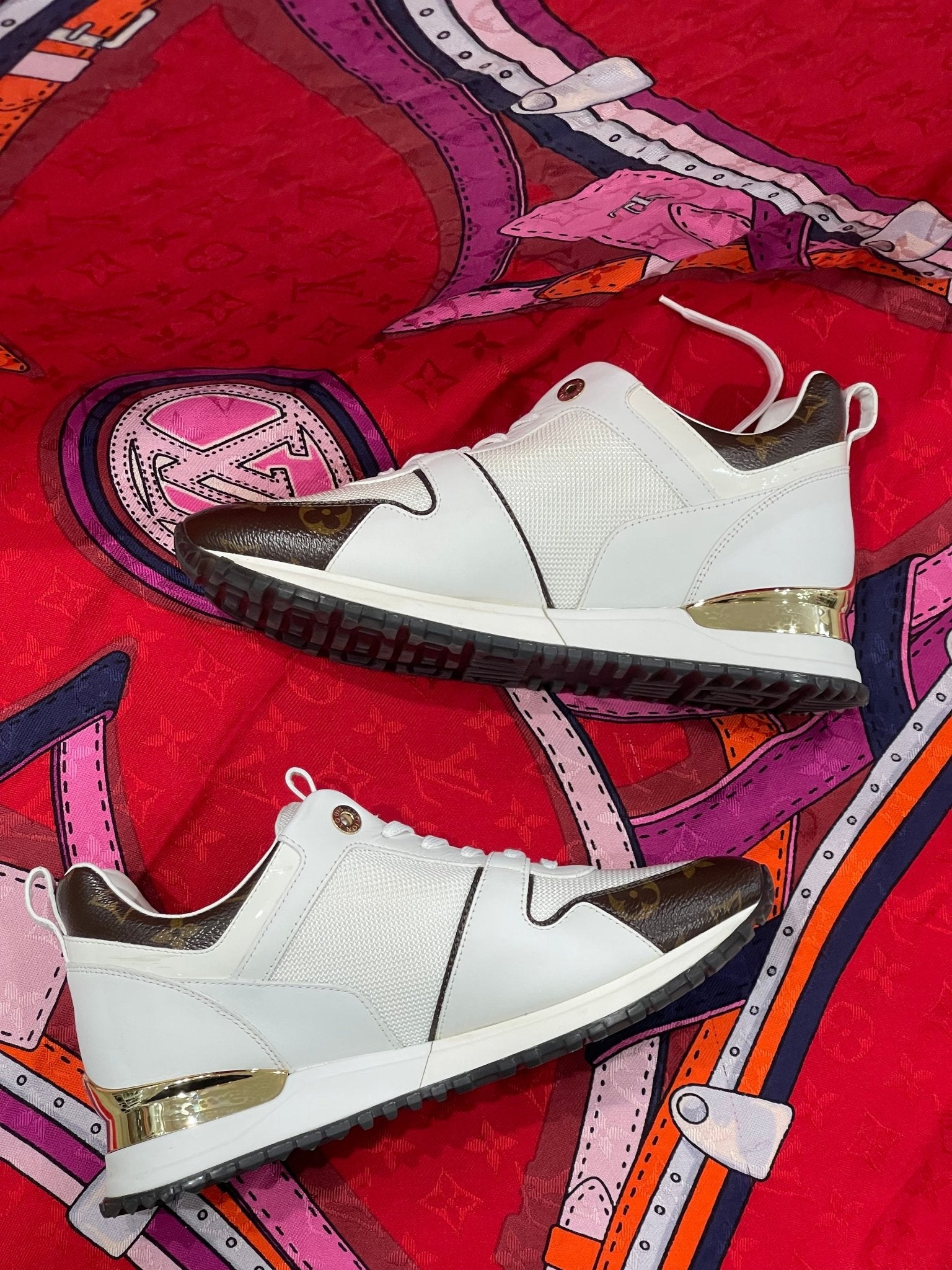 Louis Vuitton - Basket Run Away blanche T39 - Les Folies d&