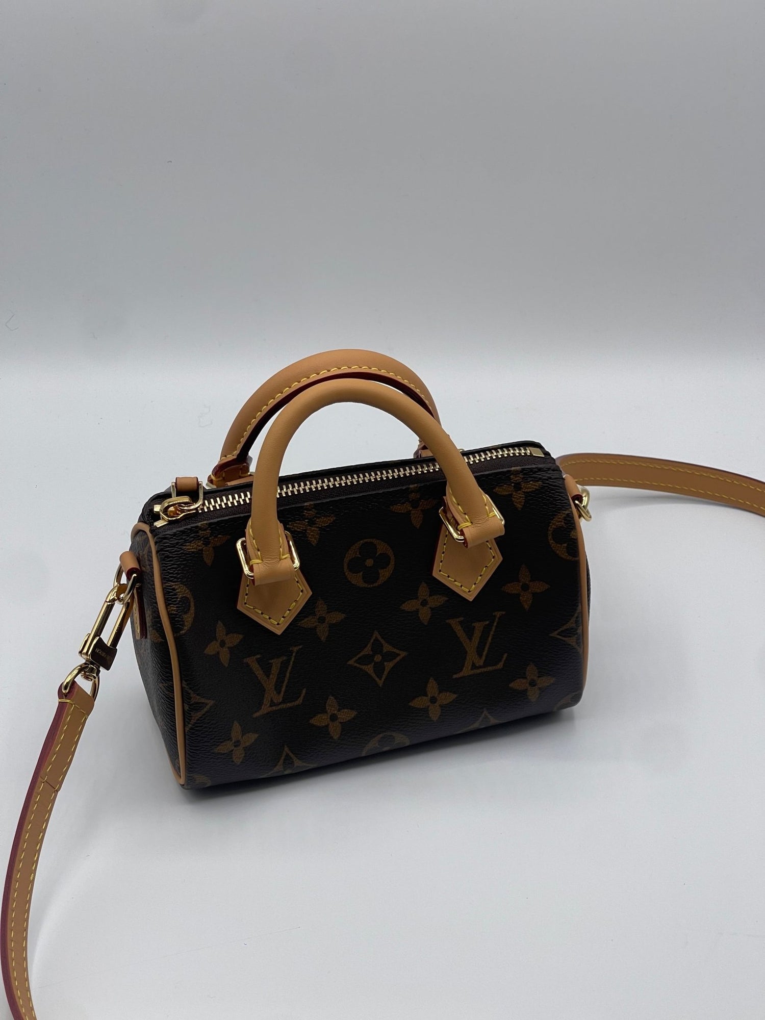 Louis Vuitton - Sac Nano Speedy monogramme - Les Folies d&