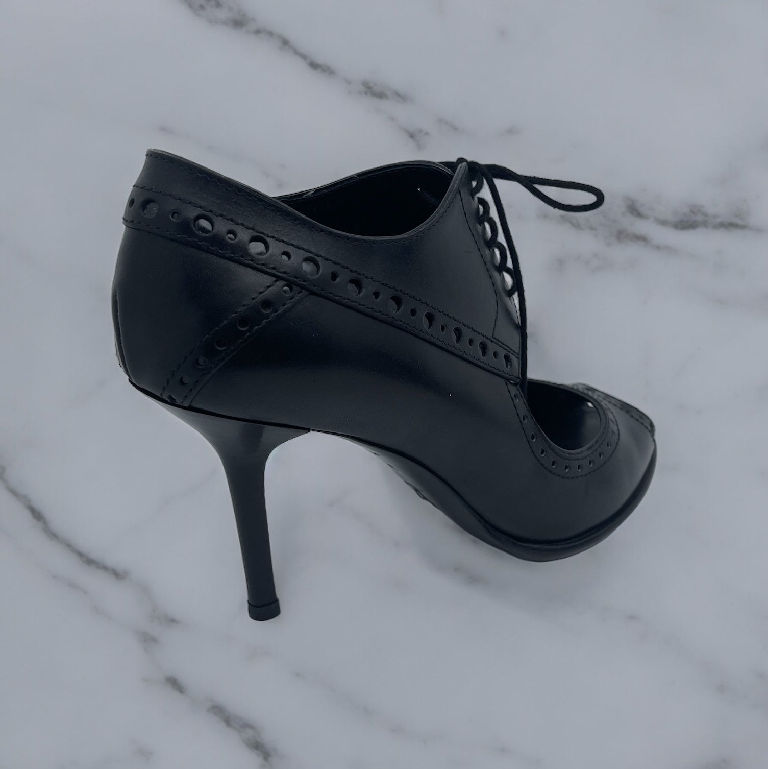 Louis Vuitton Talons Noir 38 - Les Folies d&