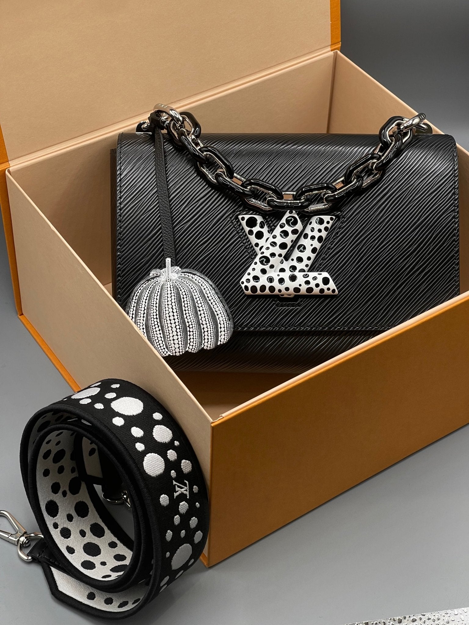 Louis Vuitton x Yayoi Kusama - Sac Twist MM édition limitée - Les Folies d&